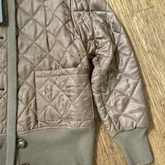 BNWT Burberry sweater Jacket - Picture 4 of 7